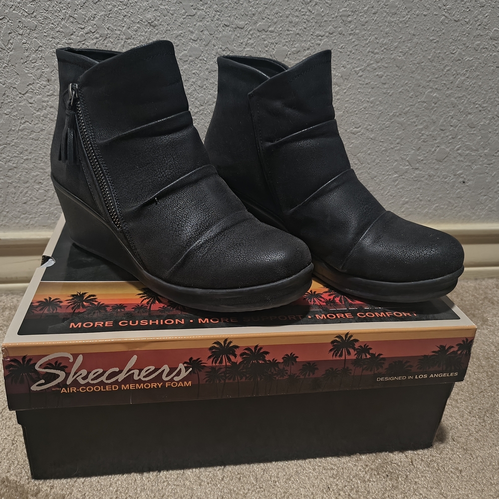 Skechers Black Women's Ankle Boots